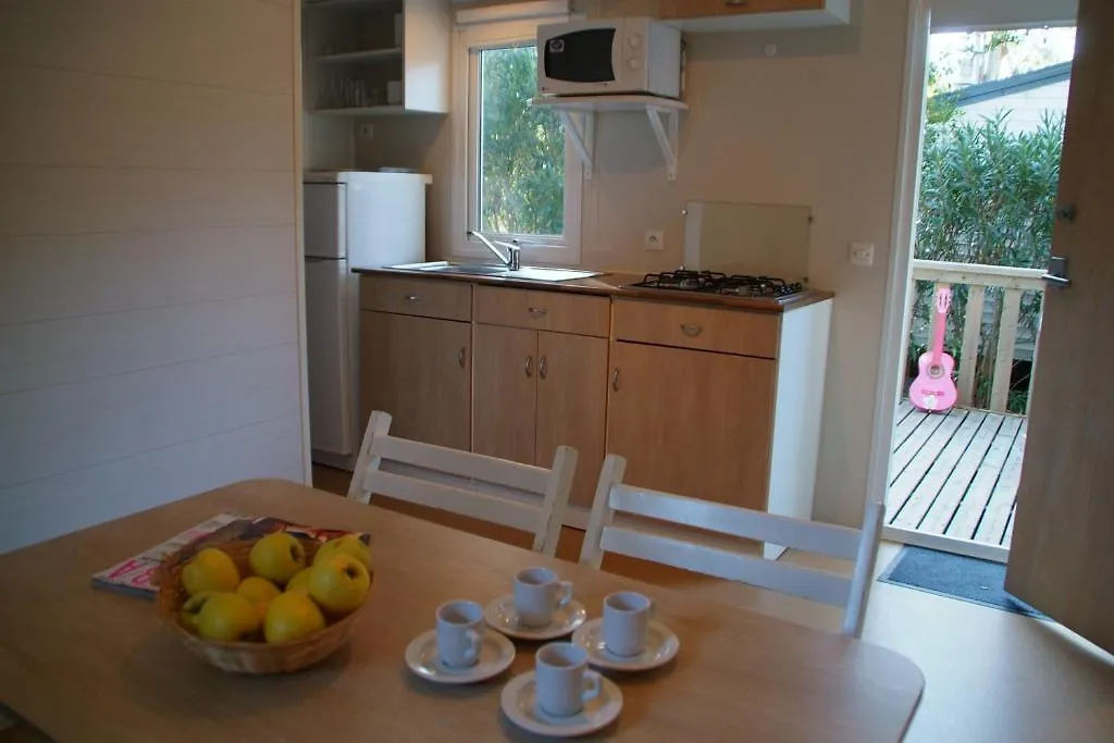 Hôtel Camping Les Cigales à Mandelieu