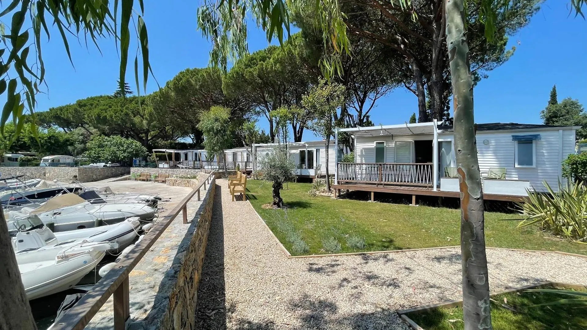 Hôtel Camping Les Cigales à Mandelieu France