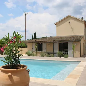 le-clos-des-mriers.hotels-rhonealpes.com/