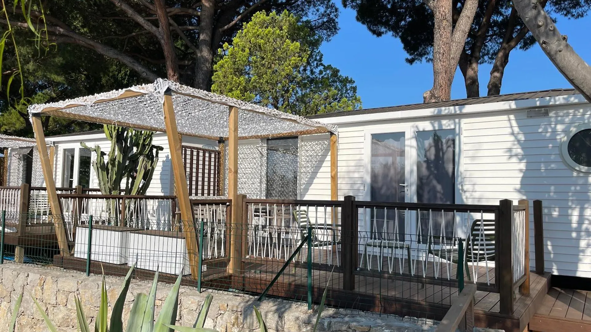Camping Les Cigales Hotel Mandelieu